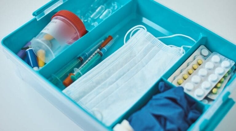 Zasadne jest stosowanie witaminy D3 w celu zapobiegania oraz łagodzenia przebiegu COVID-19