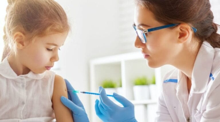 Szczepienie przeciw pneumokokom.