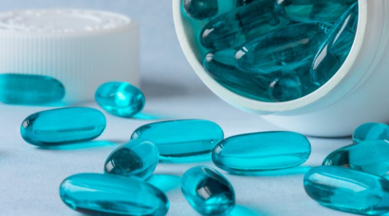 Po szczepieniu przeciw COVID-19 polecać paracetamol czy ibuprofen?