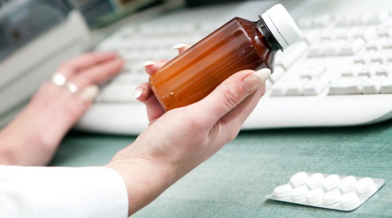 Uprawnienia technika w czasie dwuletniej praktyki.