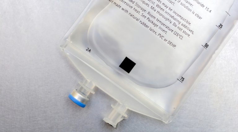 Opakowanie z roztworem do infuzji z hydroksyetyloskrobią.