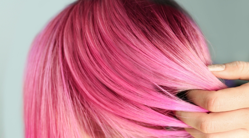 Różowe włosy